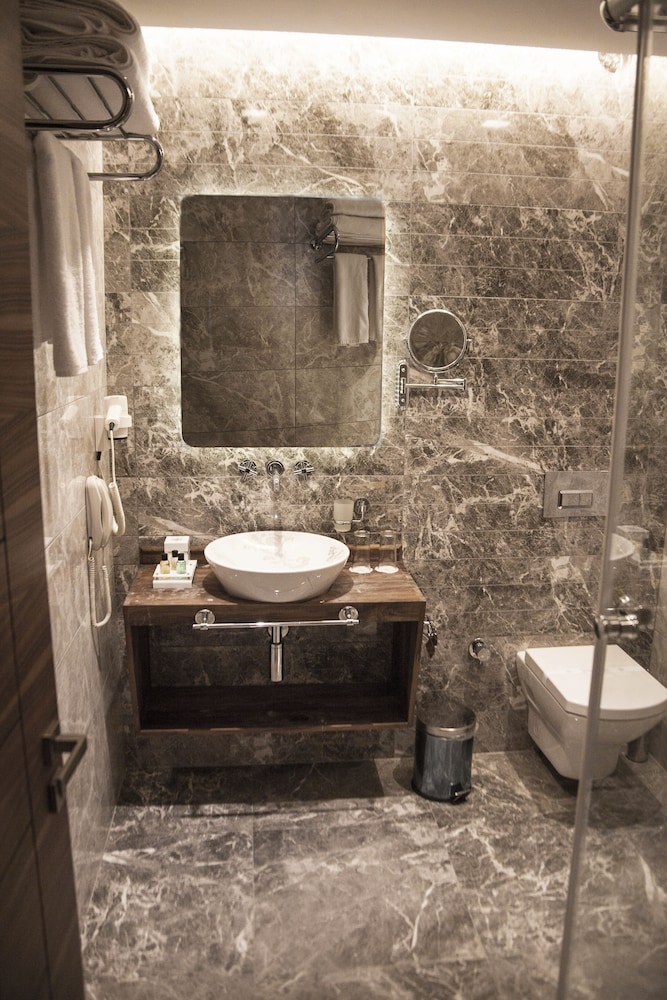 Old Port Otel - Image 56