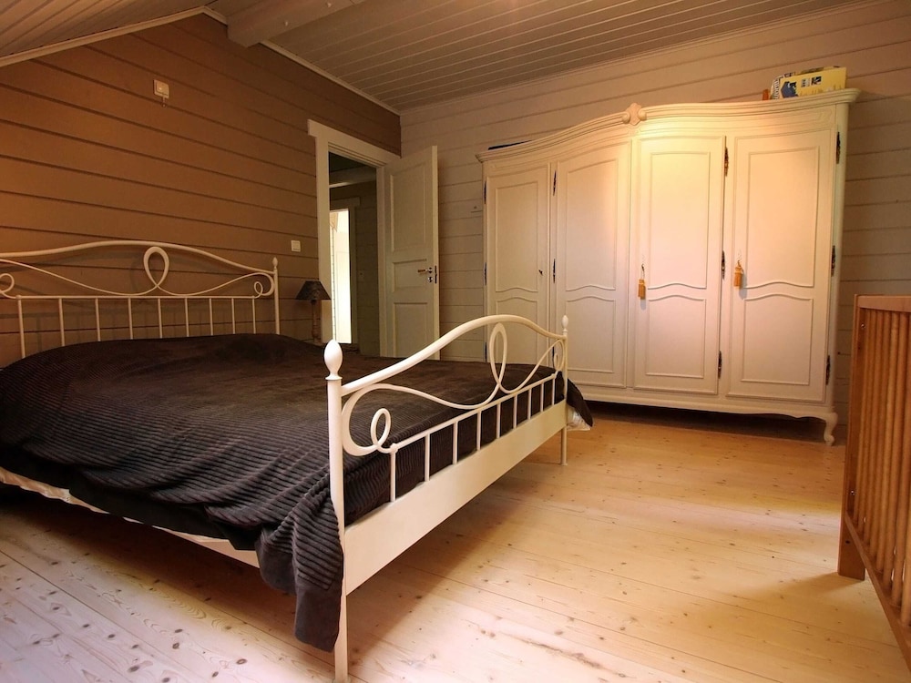 Countryside Chalet in Bomal sur Ourthe With Sauna, Balcony view 2