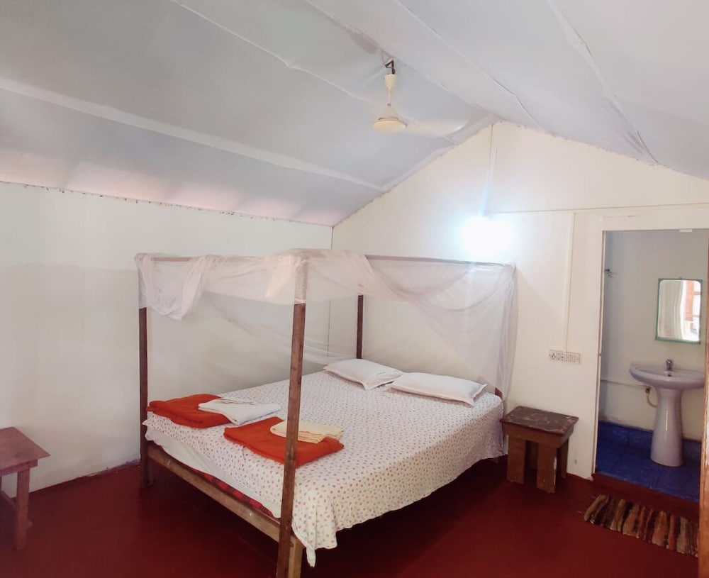 Nirvana Beach Cottages