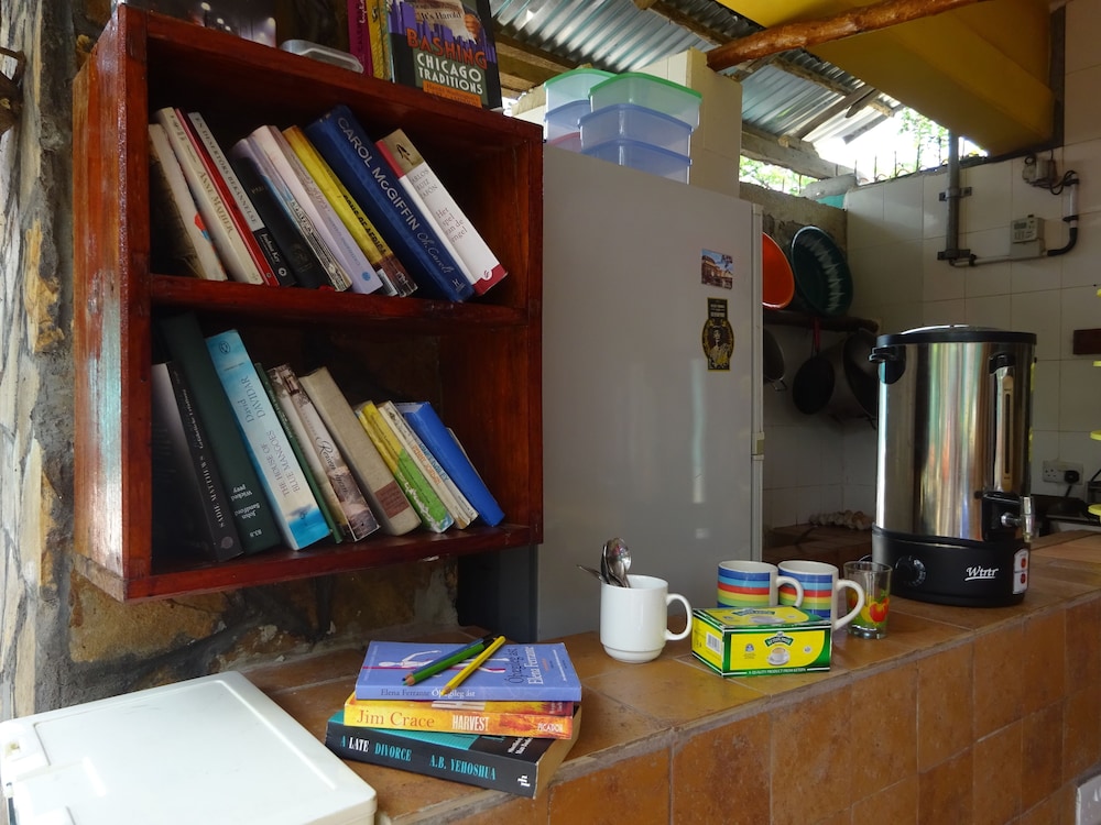 Homeland Swahili Lodge - Hostel