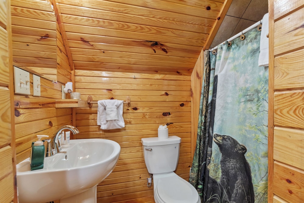 Hickory Hollow Hideaway