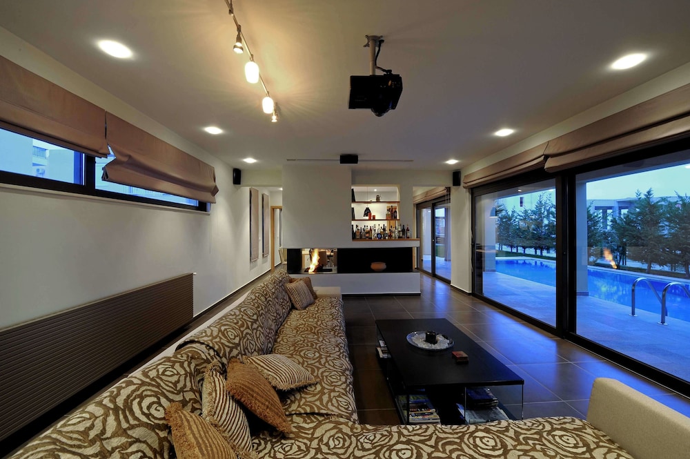 Rimondi Jas Villa