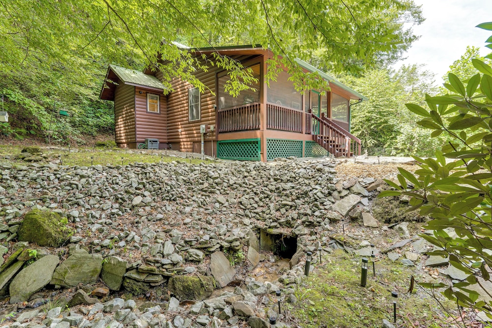 Creekside Smokies Cabin 8 Mi to Murphy