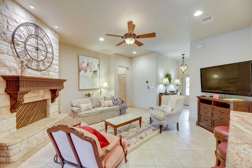 Pool & Hot Tub in Sunny Smithville Getaway! view 5