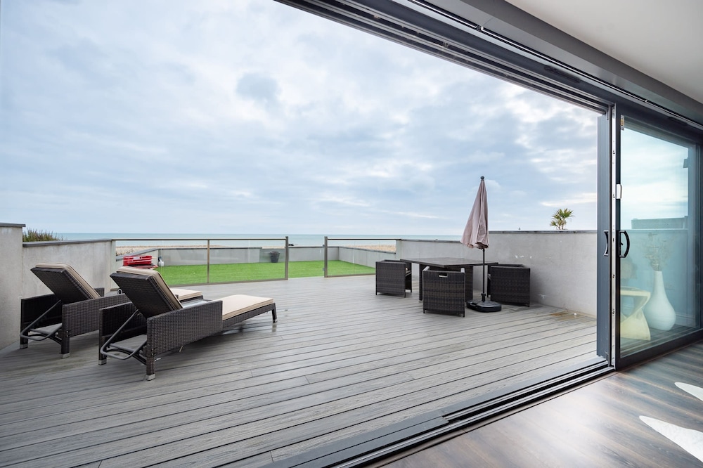 Beach View Breeze