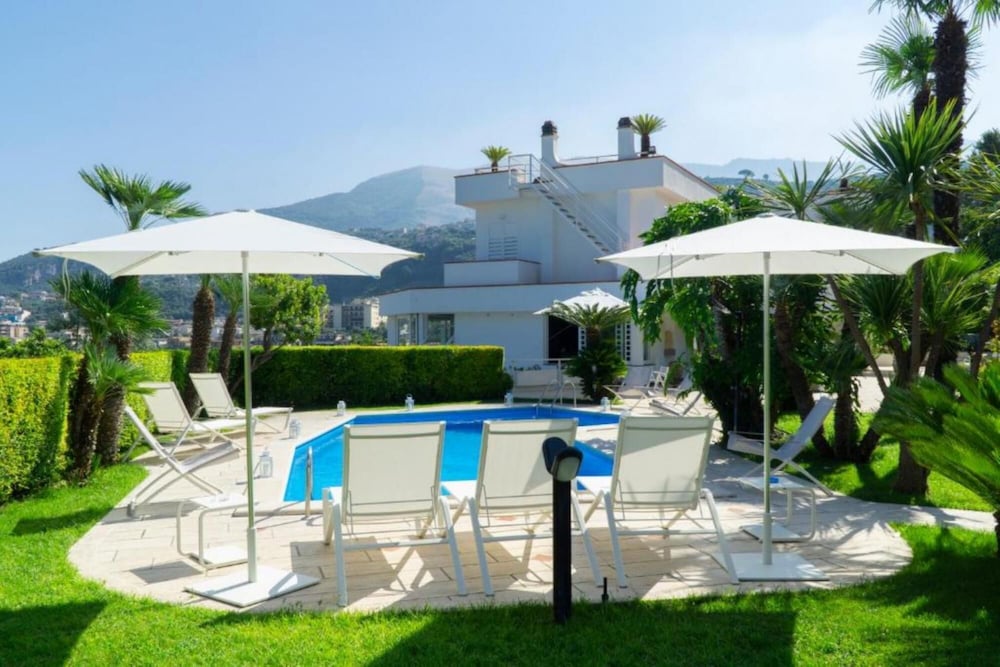 Villa Romeo in Vico Equense photo 2