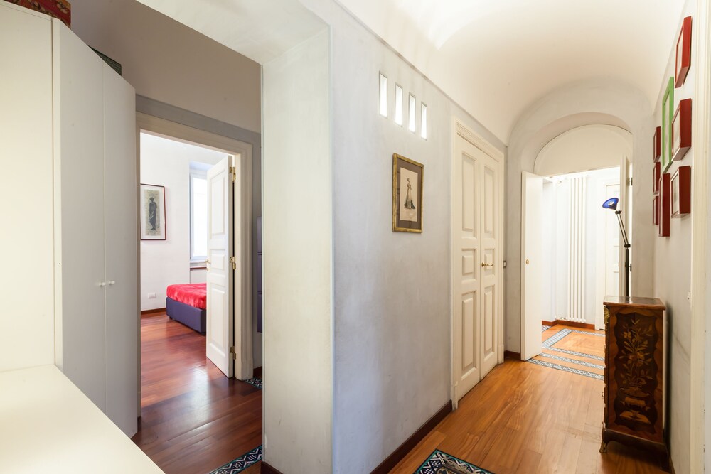 Luxury Trevi Apartment