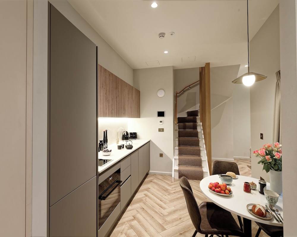 Notting Hill Hyde Park Apartments