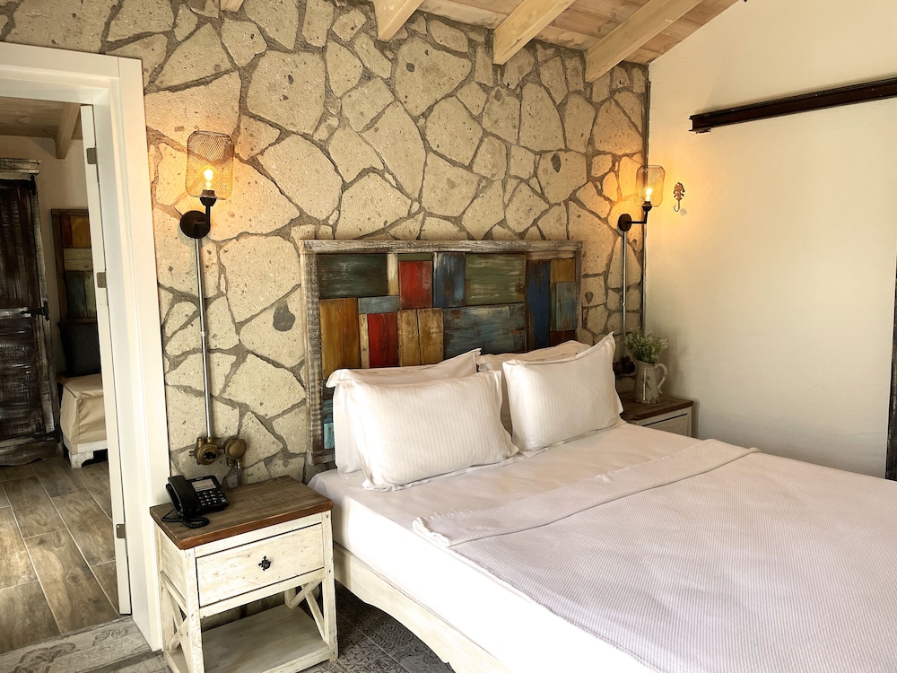 Bay C Otel - Image 34