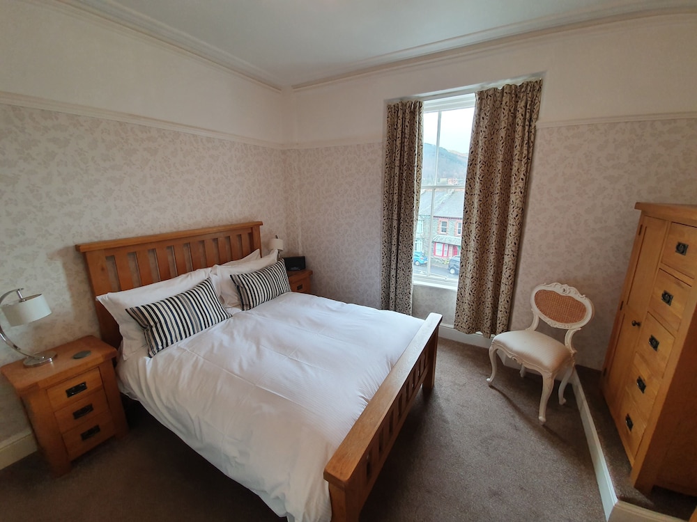 Strathmore Guesthouse - Adults Only view 2