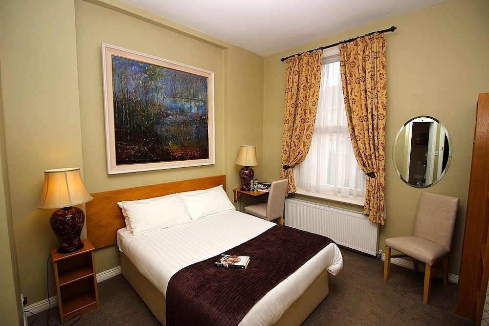 Rose Lodge Guest House view 2