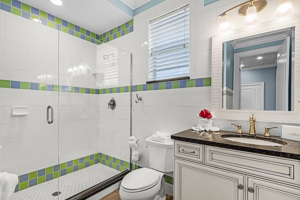 571 Seabatical: Canal Front With Pool! 5 Bedroom Home