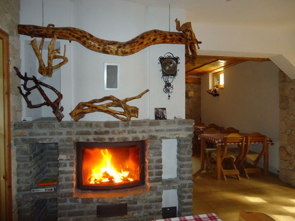 Rustic Inn River 2