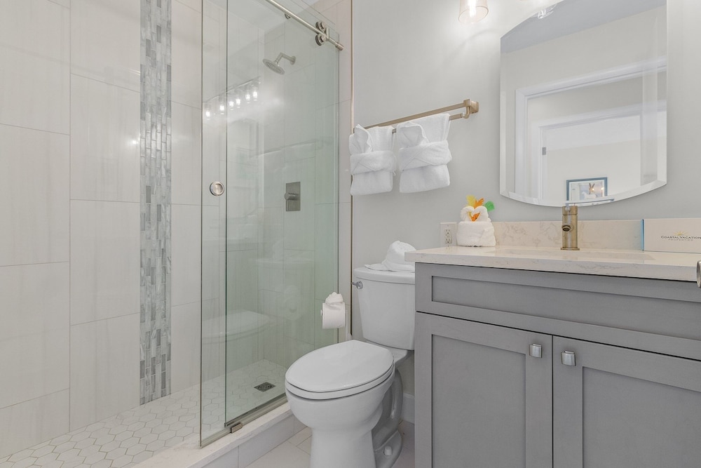 21591 Waterfront Duplex With Pool And Spa 2 Bedroom Condo