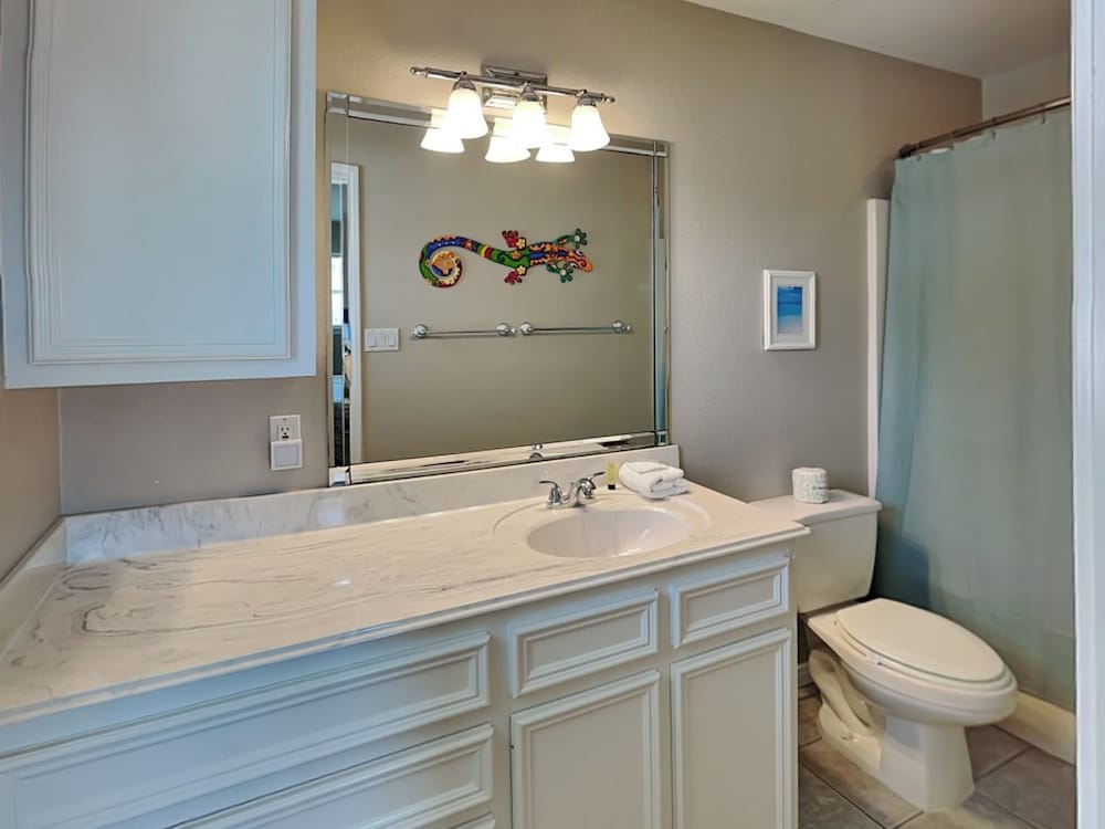 Molly's Dune by Ryson Vacation Rentals