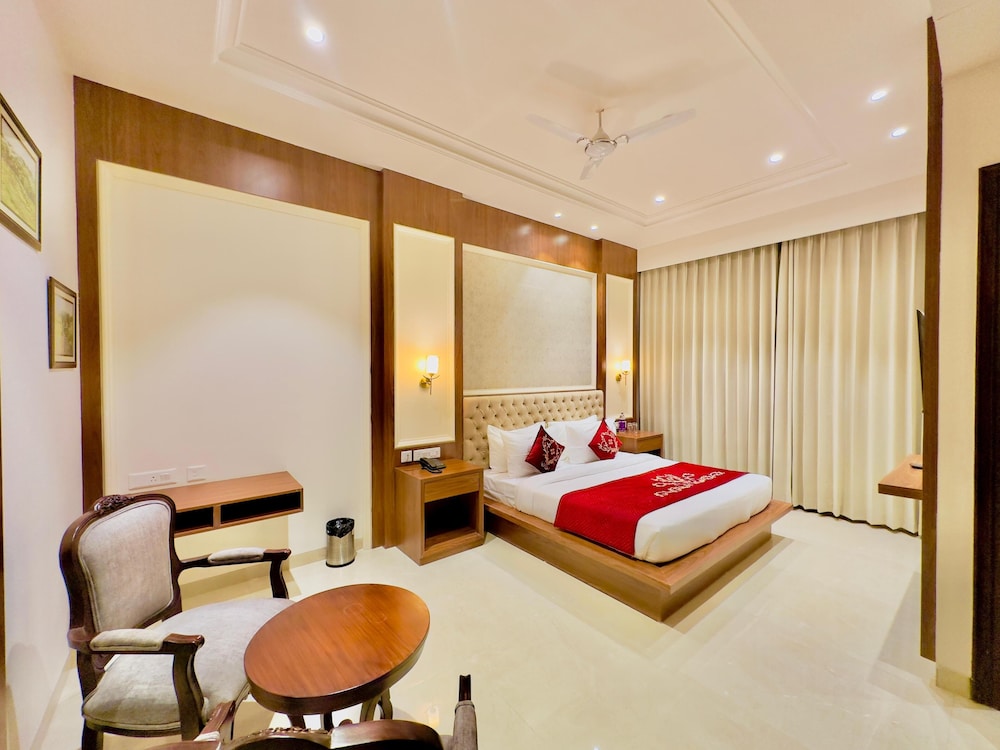 HOTEL SUKH FARM