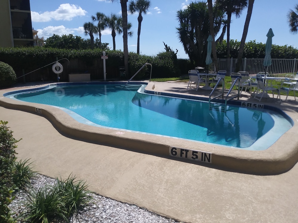 Turtle Crawl Inn