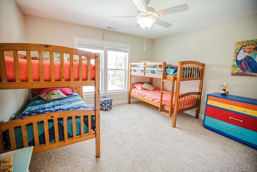 Life's A Beach 4 Bedroom Home by RedAwning