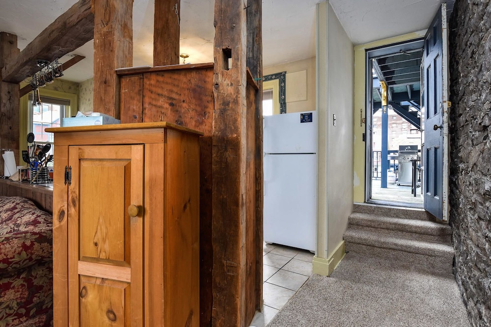 Brockville Vacations - The Noble Suites - Property Image 54