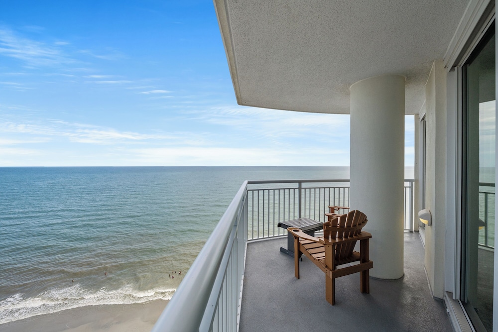 Units at Sandy Beach Resort by Elliott Beach Rentals