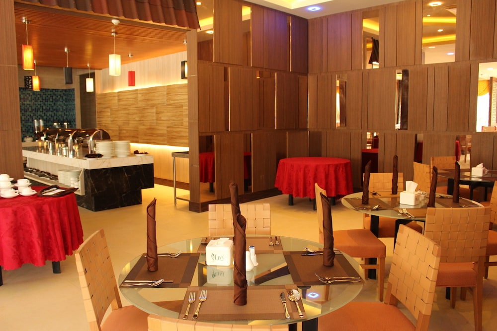 The Golden Bay Hotel Batam 43