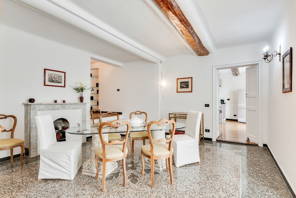 Porto Antico Exclusive Flat with parking view 5