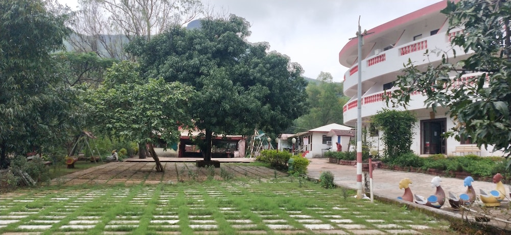 Golden Resort and Farm view 3