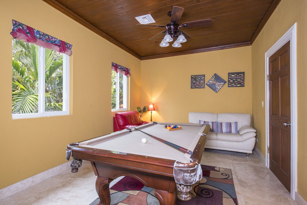 Palisades House 4 Bedroom Home - Property Image 10