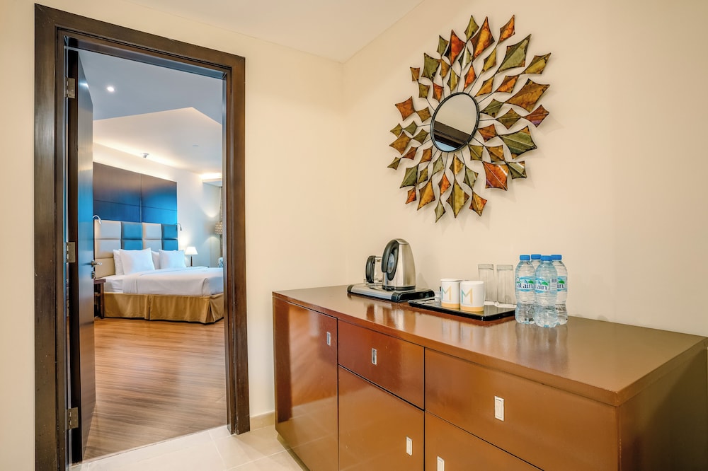 Abu Dhabi Vacations - Metropolitan Al Mafraq Hotel - Property Image 54