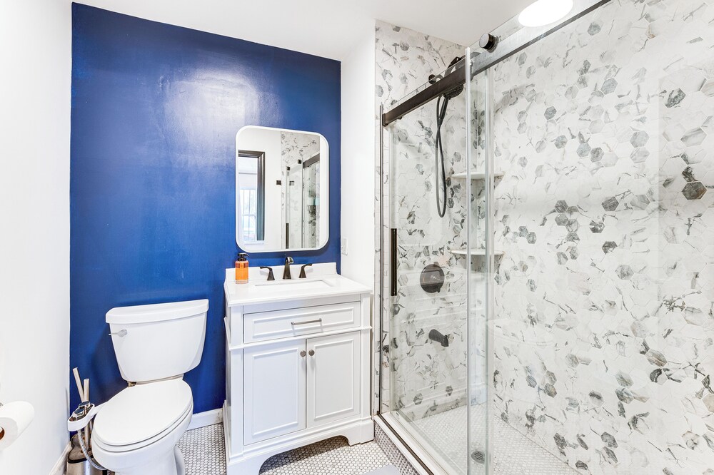 8 Mi to Nyc: Centrally Located Jersey City Apt!