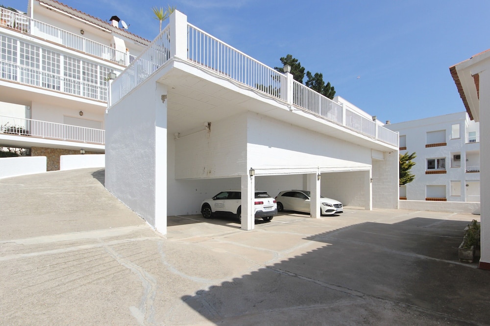 Apartment in Roses Near Canyelles Beach