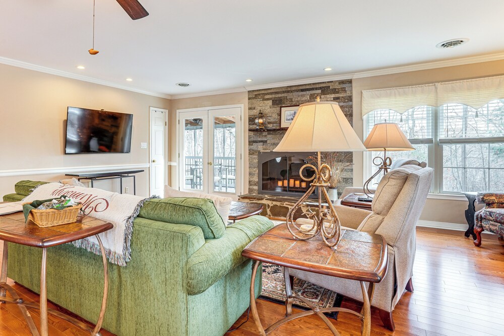 2 Mi to Slopes! Massanutten Resort Family Getaway