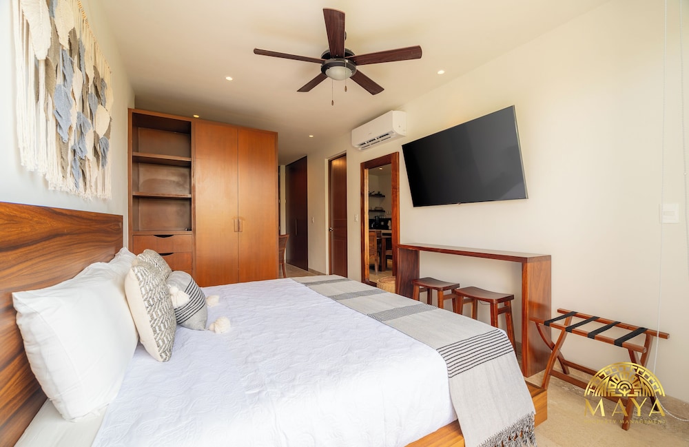 NHOA 303B 1BR Condo Pool View Aldea Zama