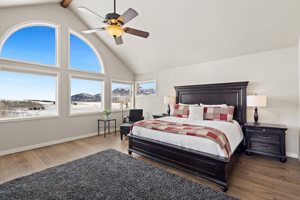 Wapiti Lane 4 Bedroom Home