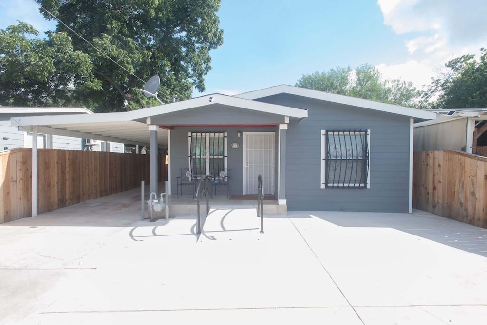 Brunswick Bungalow 6ppl