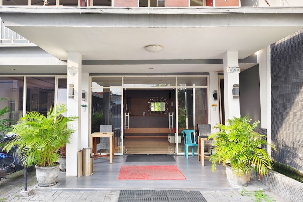 TwoSpaces Living at Kutisari Residence