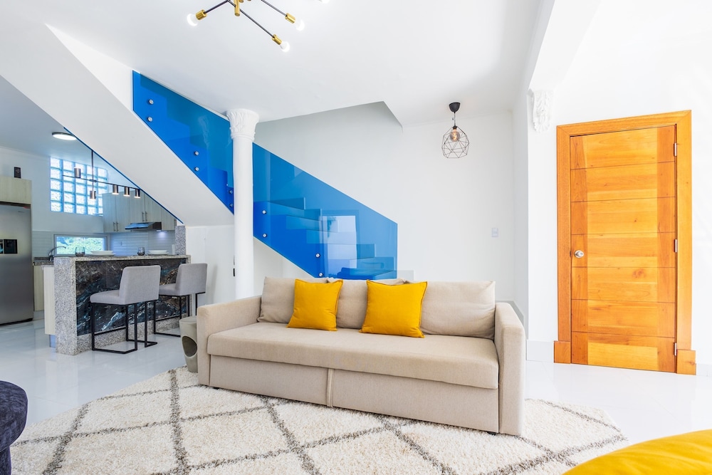 New Modern 2-lvl Punta Cana Villa in Gated Community With Private Pool Rooftop Jacuzzi
