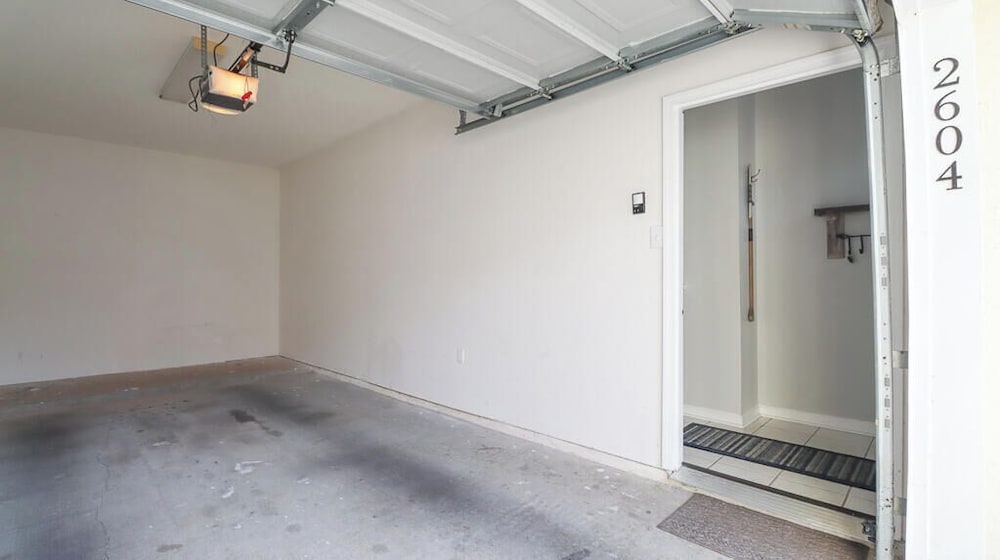 Legacy Villa 2604 - 2 Bedroom 2 Bath With Garage in Beachside Neighborhood