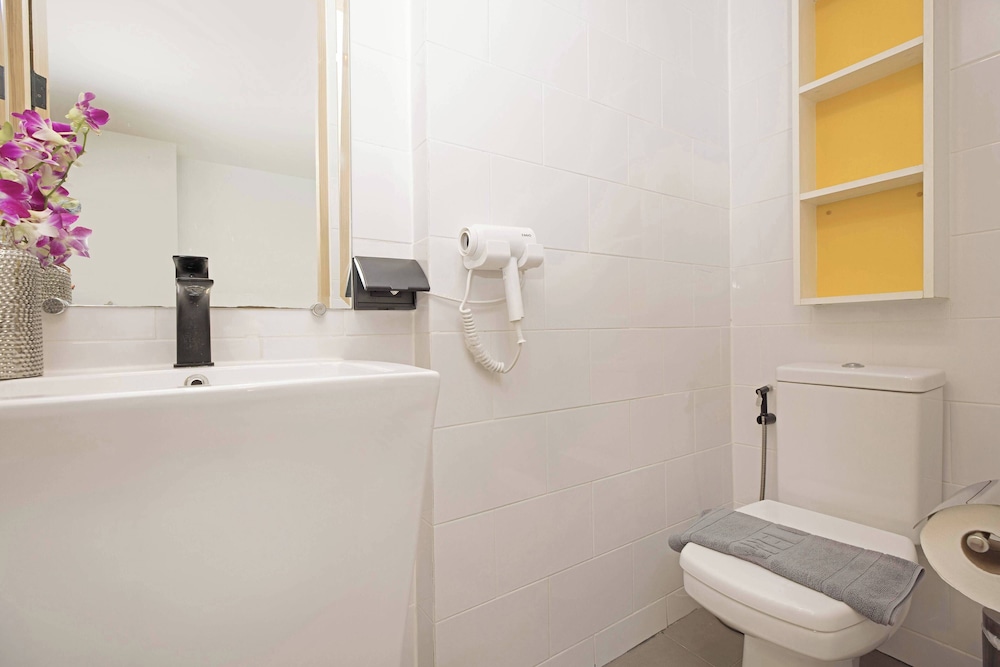 Naiharn Duplex near the Beach UTL A124