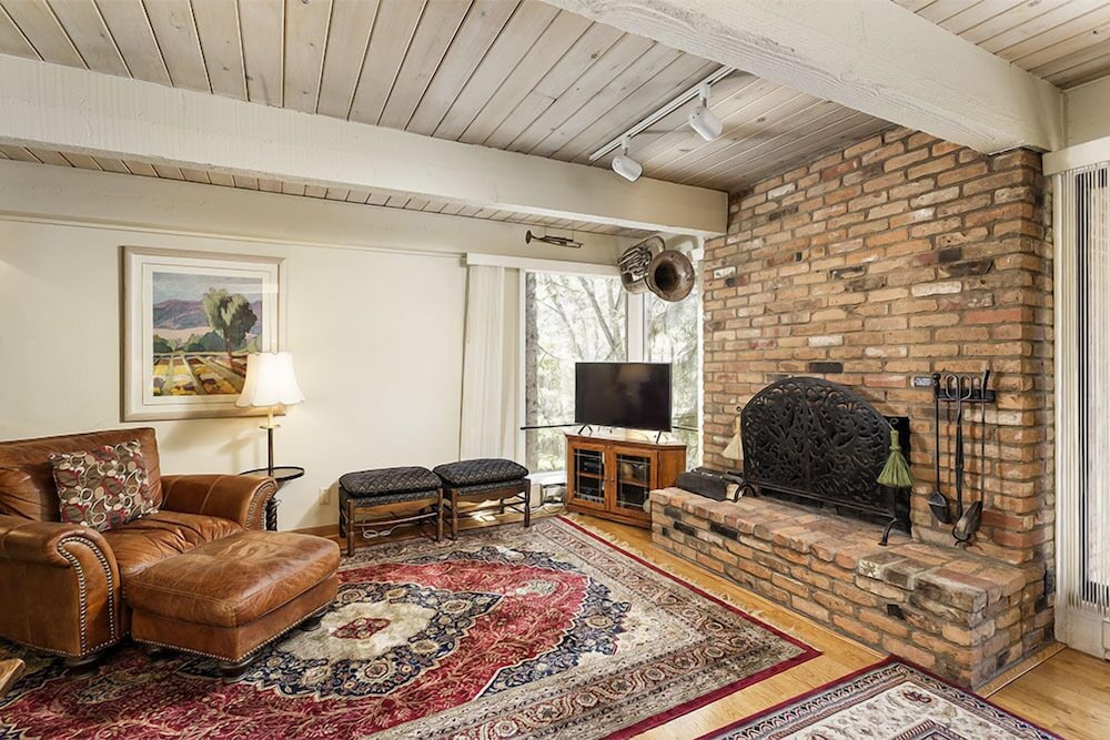 Chateau Eau Claire & Roaring Fork by Frias Properties