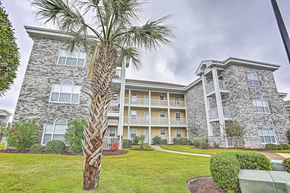 < 2 Mi to Coast: Condo w/ Pool in Myrtle Beach view 4