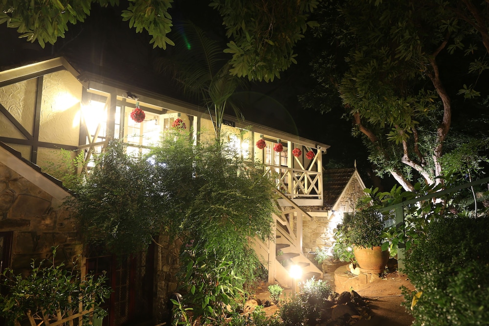 Aquila Nova Retreat