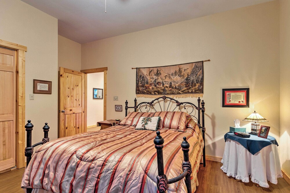 Quaint Apt ~ 5 Miles to Appalachian Trail & Lake! view 4