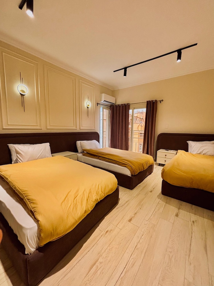 Calma Hotel