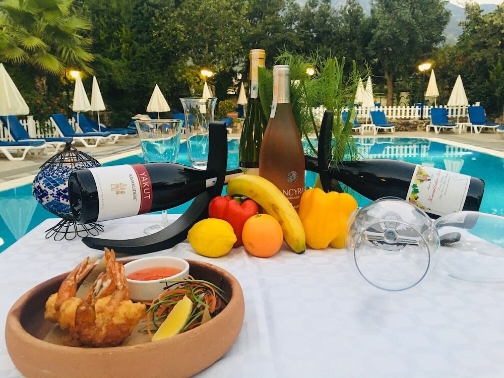 Yakamoz Otel - Image 21