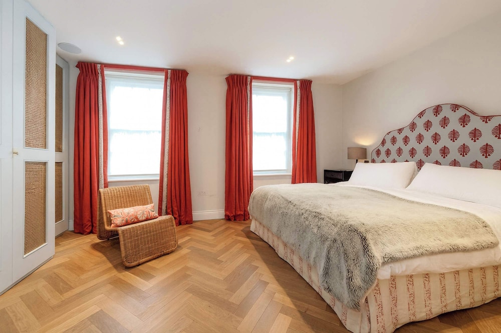 Gorgeous 3 bed House in Sloane Square With Garden