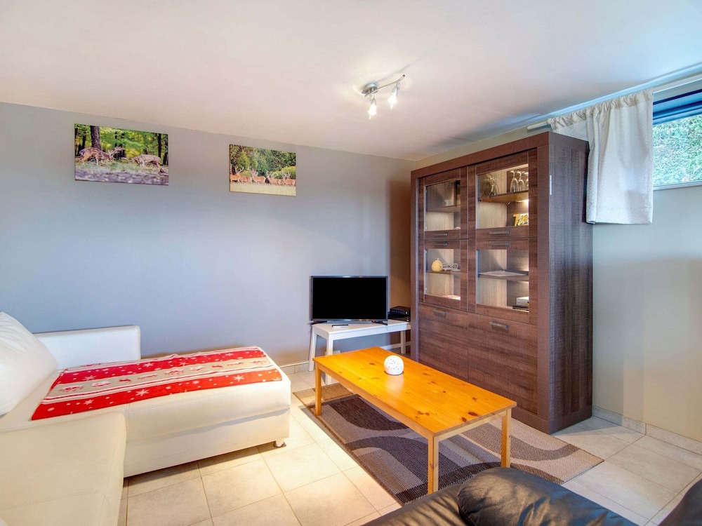 Holiday Home With Garden view 5