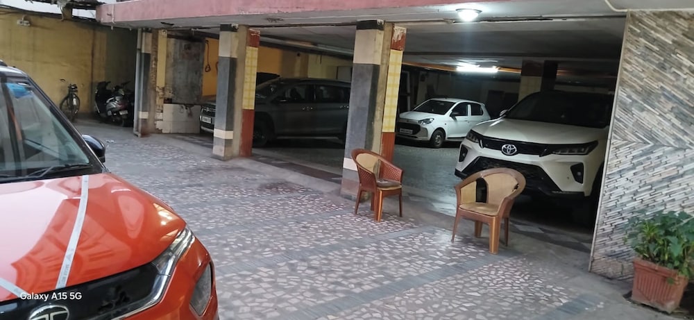 Hotel Edge Inn Jail Road Near Railway Ju