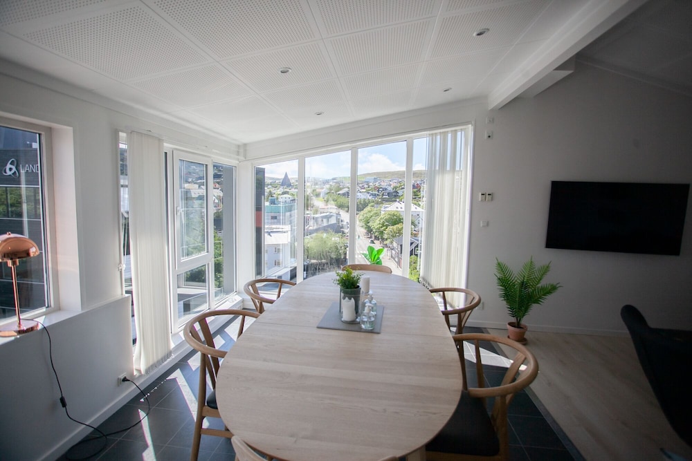 meeting & event spaces