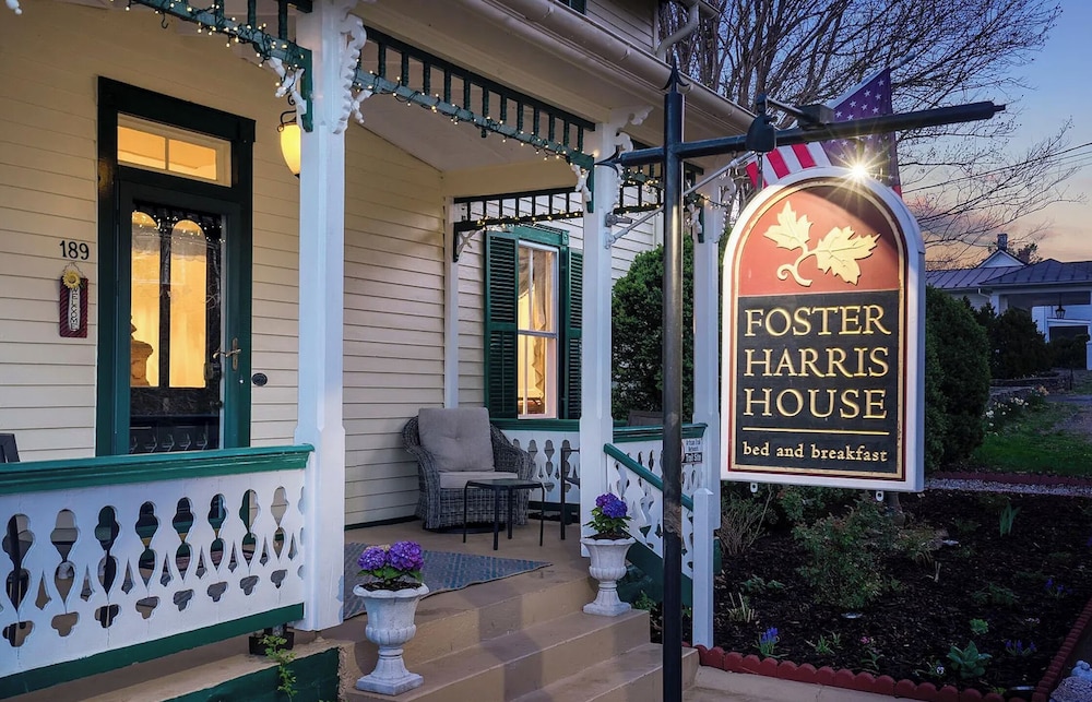 The Foster Harris House